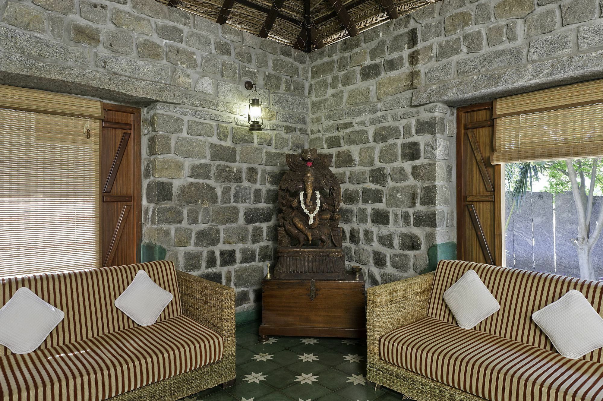 Sparsa Resort Thiruvanamalai Tiruvannāmalai Exteriör bild